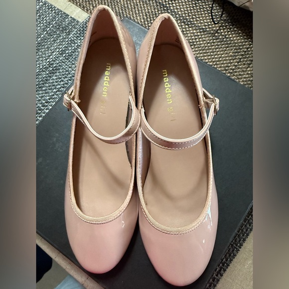 Steve Madden Blush Mary Jane Flats - Picture 3 of 4